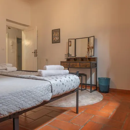 Apartment Classic Florentine Flat